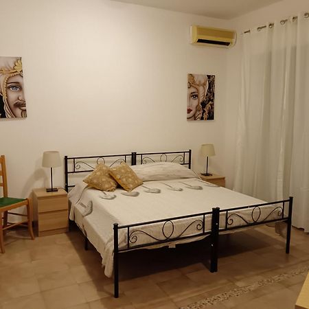 San Nicolo House Bed & Breakfast Aci Catena Ngoại thất bức ảnh